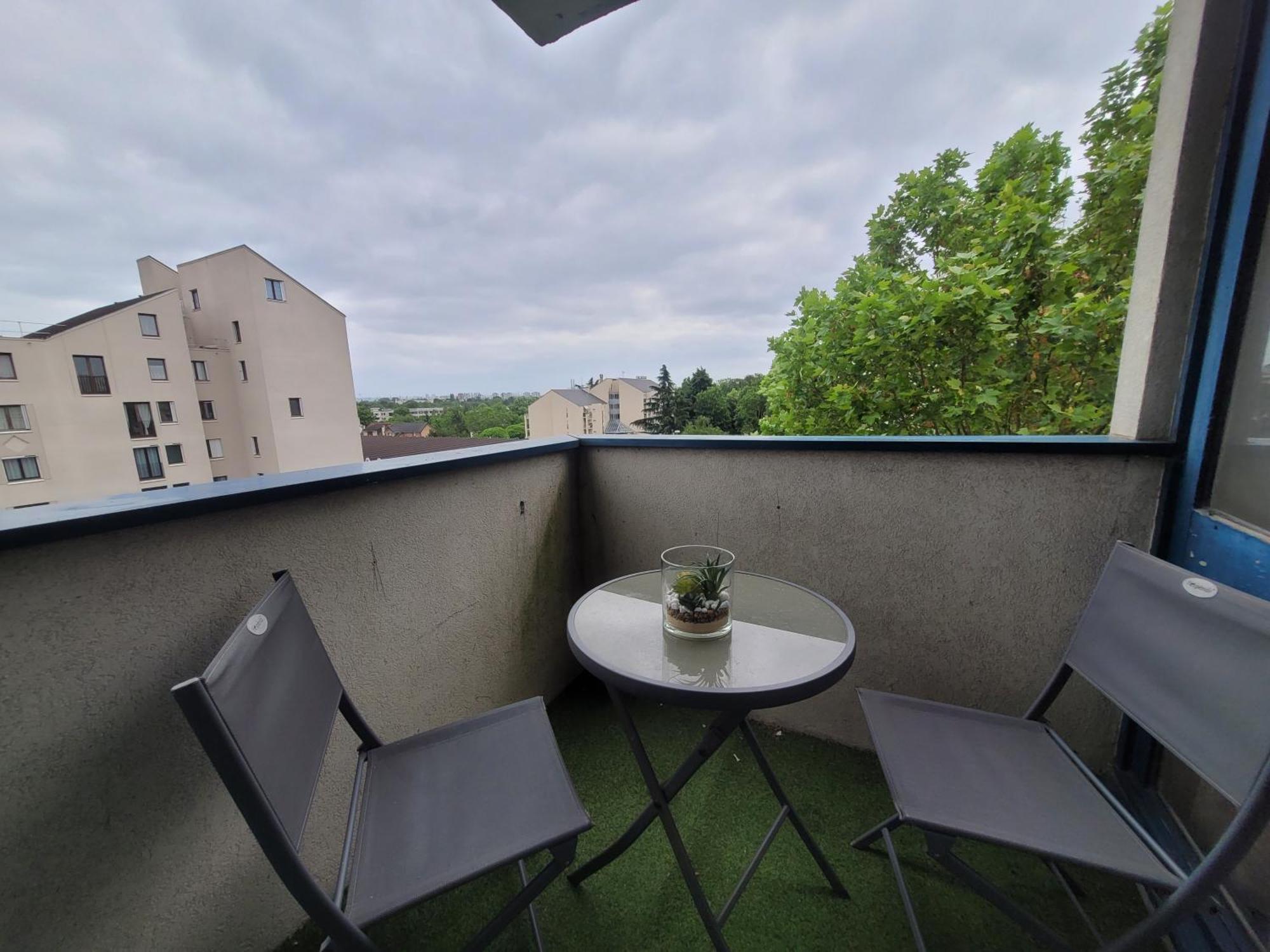 Апартаменты Parisian Retreat Pour 5 Personnes - 12 Min De Paris - Proche Gare Deuil-la-Barre Экстерьер фото